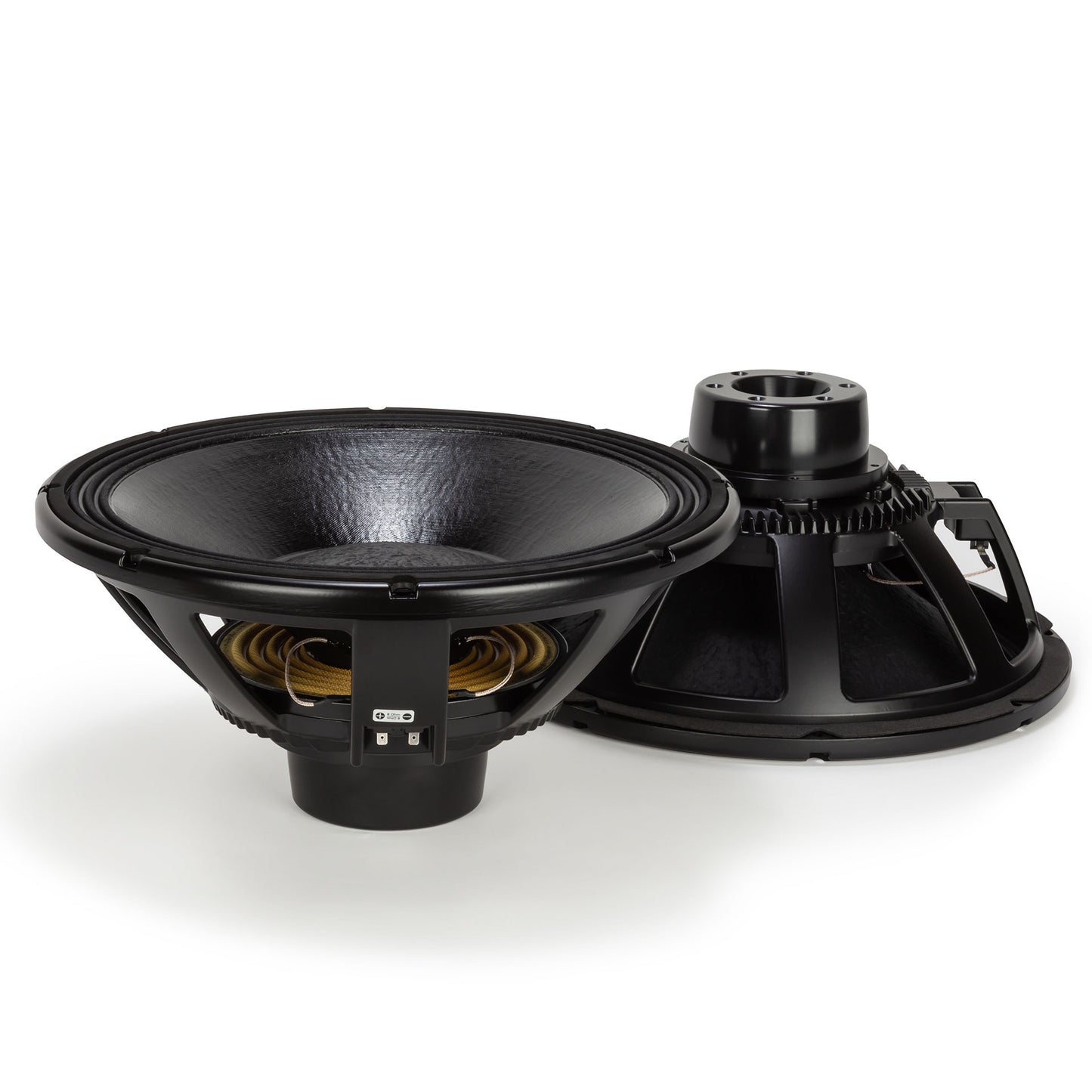18" Power: 1500W rms, 3000W prog. Sensitivity: 97 dB Freq. Range 25-1000 Hz