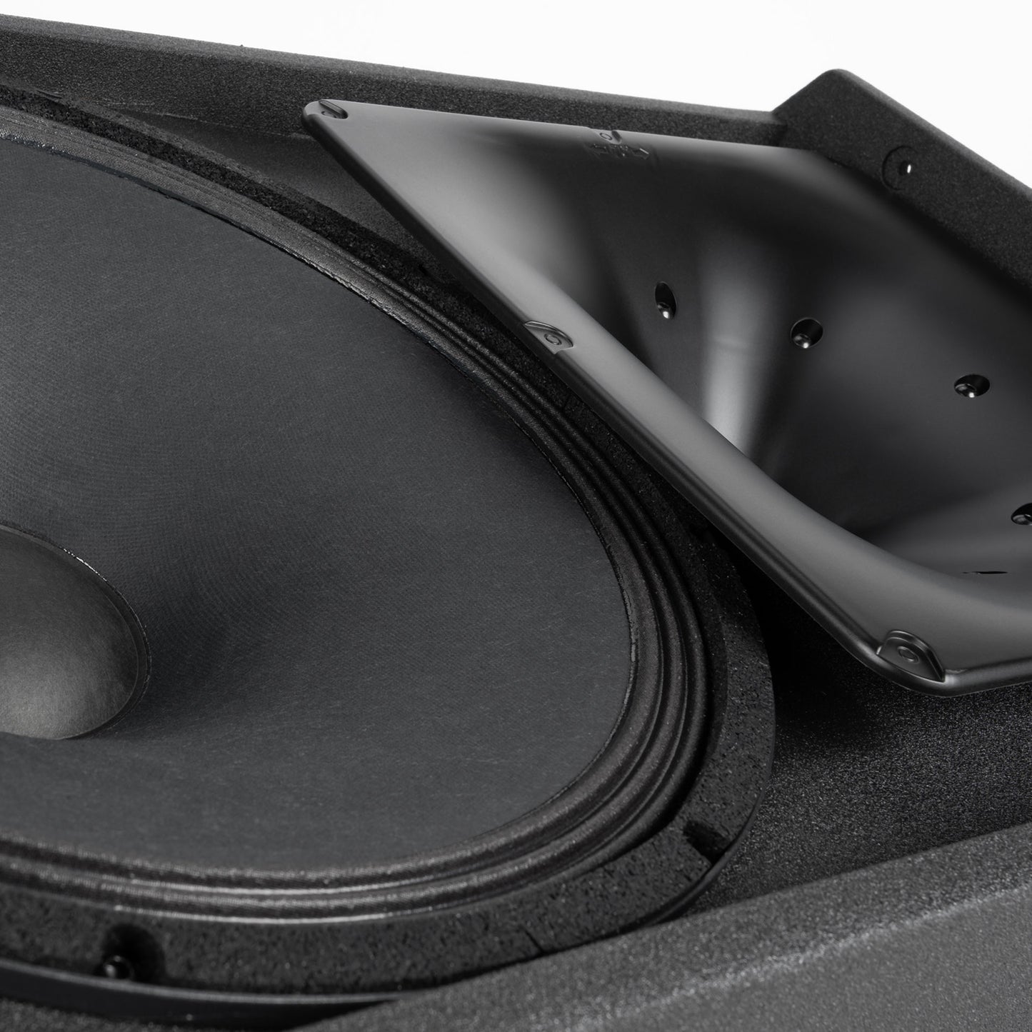 Active 2100W 15" 2-Way High Output Stage Monitor