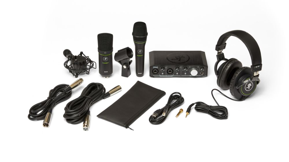 Mackie Producer Bundle Recording bundle with Onyx Producer interface, EM89D dynamic mic, EM91C condenser mic and MC-100 headphones.